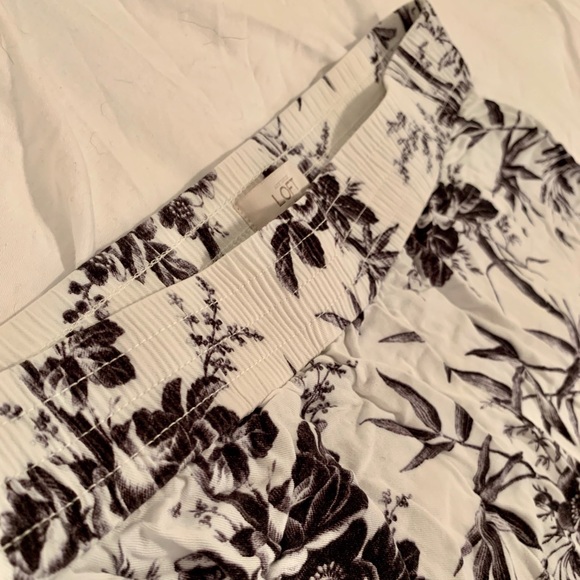 LOFT patterned shorts - Picture 5 of 5